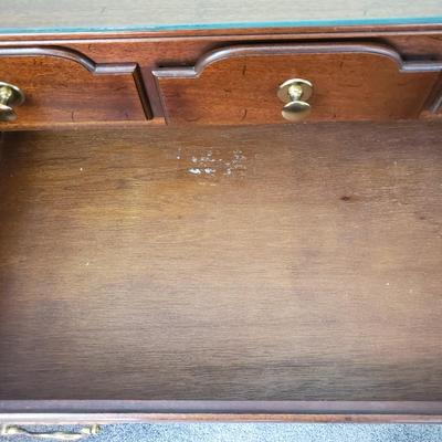 Dovetailed Side Table W/Glass Top (PB-KD)