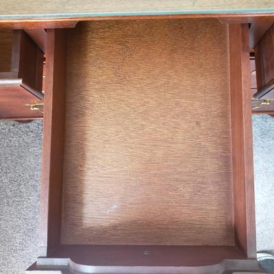 Dovetailed Side Table W/Glass Top (PB-KD)