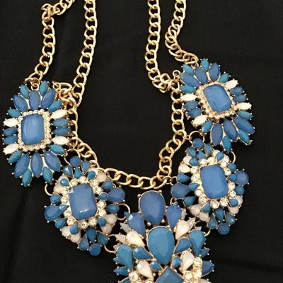 Beautiful, gold, toned statement, necklace
