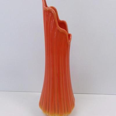L. E. Smith Simplicity Bittersweet Ribbed Pattern Swung Tall Yellow & Orange Glass Vase Approx 18" Tall #18