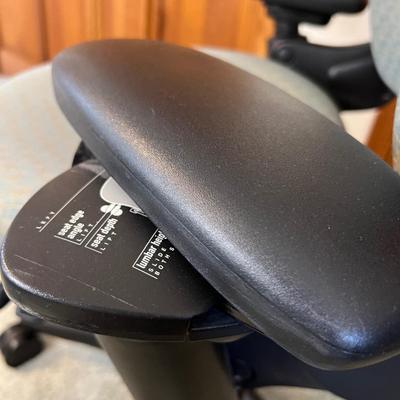 High-End Steelcase Leap Ergonomic Desk Office Chair