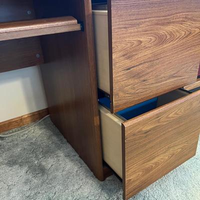 Computer Desk w Hutch