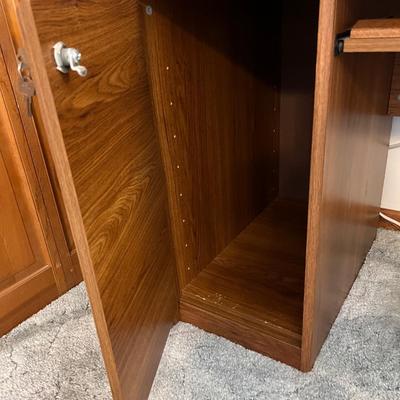 Computer Desk w Hutch