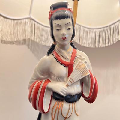 Vintage Pair of Porcelain Oriental Table Lamps
