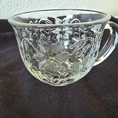 1980's Princess House® #593 FANTASIA® 7-Piece Chip & Dip Set includes 2-piece Metal Holder with 4 Princess House Fantasia...