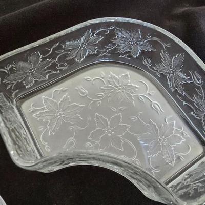 1980's Princess House® #593 FANTASIA® 7-Piece Chip & Dip Set includes 2-piece Metal Holder with 4 Princess House Fantasia...