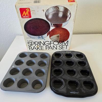 Bake It Like You Mean It – 3-Piece Bakeware Lot - Springform Cake Pan Set + Muffin Tins