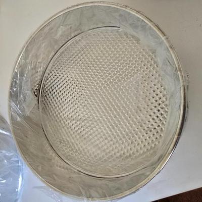 Bake It Like You Mean It – 3-Piece Bakeware Lot - Springform Cake Pan Set + Muffin Tins