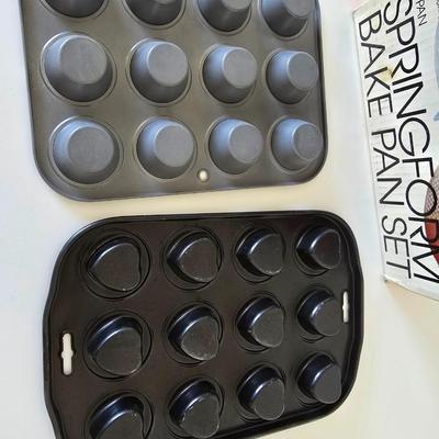 Bake It Like You Mean It – 3-Piece Bakeware Lot - Springform Cake Pan Set + Muffin Tins
