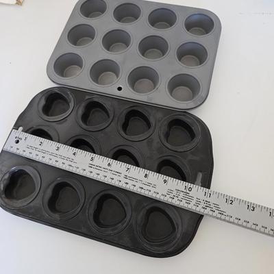 Bake It Like You Mean It – 3-Piece Bakeware Lot - Springform Cake Pan Set + Muffin Tins