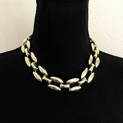 Vintage Gold tone chain-link collar necklace