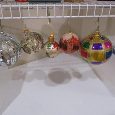 Elegant Christmas Ornaments Lot 2