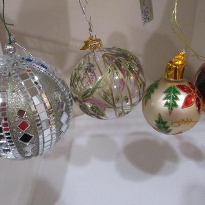 Elegant Christmas Ornaments Lot 2