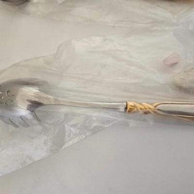 Mikasa Pirouette Gold Accented Serving Utensils – Set of 3 (New in Packaging)