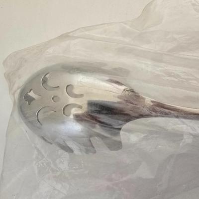 Mikasa Pirouette Gold Accented Serving Utensils – Set of 3 (New in Packaging)