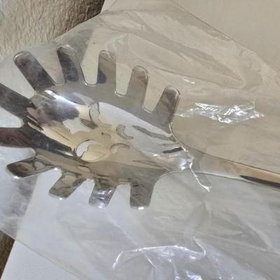 Mikasa Pirouette Gold Accented Serving Utensils – Set of 3 (New in Packaging)