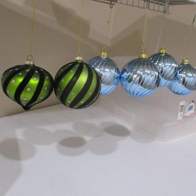 Elegant Christmas Ornaments Lot 7