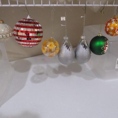 Elegant Christmas Ornaments Lot 8