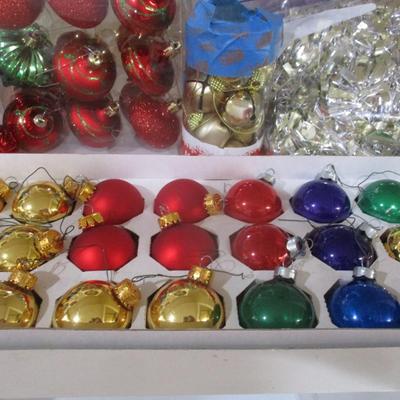 Assortment Of Christmas Ornaments & Decorations #9