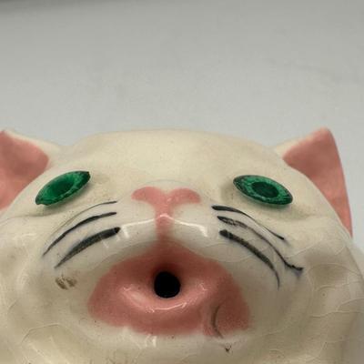 Vintage White Cat Yarn Porcelain String Holder
