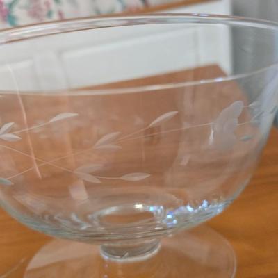 Princess House Heritage Etched Glass Pedestal Bowl