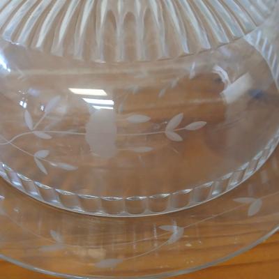 Princess House Heritage Etched Glass Cake Dome & Set of 6 mugs