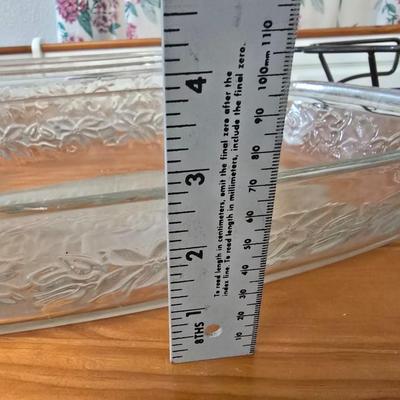 Princess House Fantasia Etched Glass Bakeware roasting pots– Set of 2 with 1 lid and metal racks