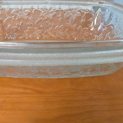 Princess House Fantasia Etched Glass Bakeware roasting pots– Set of 2 with 1 lid and metal racks