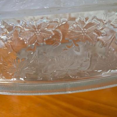 Princess House Fantasia Etched Glass Bakeware roasting pots– Set of 2 with 1 lid and metal racks