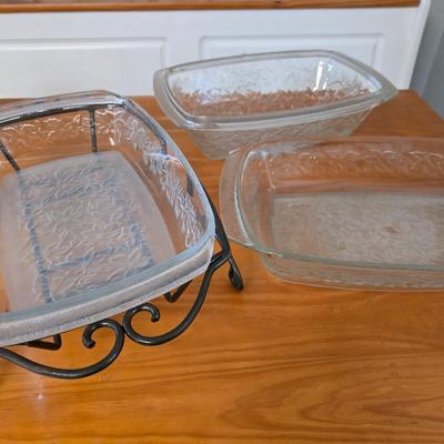 Princess House Fantasia Etched Glass Bakeware roasting pots– Set of 2 with 1 lid and metal racks