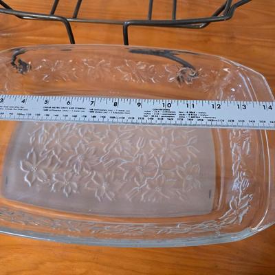 Princess House Fantasia Etched Glass Bakeware roasting pots– Set of 2 with 1 lid and metal racks