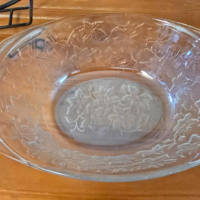 Princess House Fantasia Covered Casserole Dish with Stand