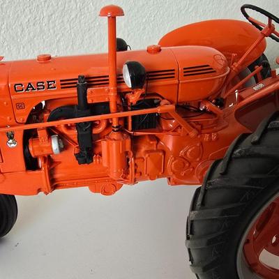 Franklin Mint Case SC Die-Cast Farm Tractor Model with Collector’s Guide – Scale Replica