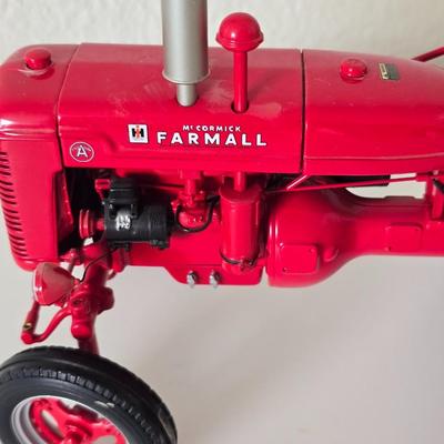 Franklin Mint McCormick Farmall A Die-Cast Tractor – With Display Card
