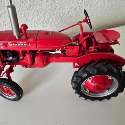Franklin Mint McCormick Farmall A Die-Cast Tractor – With Display Card