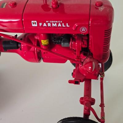 Franklin Mint McCormick Farmall A Die-Cast Tractor – With Display Card