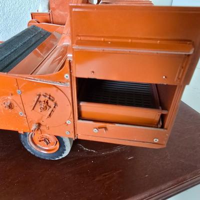 Franklin Mint Allis-Chalmers Type 60A All-Crop Harvester – Die-Cast Model on Base