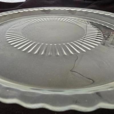 Vintage Glass Cake Dome with Matching Scalloped Plate – Mid-Century Anchor Hocking Style