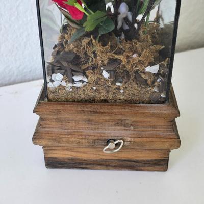 Vintage Glass Faux Floral Keepsake Terrarium music boxes – Set of 2