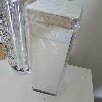 Pampered Chef Bread Tube Set (Scalloped & Square) + Vintage Strainer