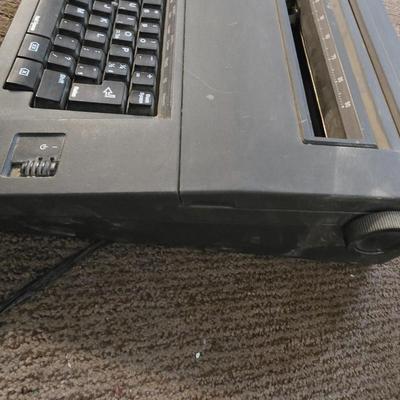 Retro Office Electronics Lot – SCM Sterling Electric Typewriter & DYMO LetraTag Label Maker