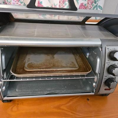 Hamilton Beach Easy Reach Toaster Oven – Roll-Top Door Design