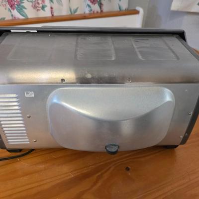 Hamilton Beach Easy Reach Toaster Oven – Roll-Top Door Design