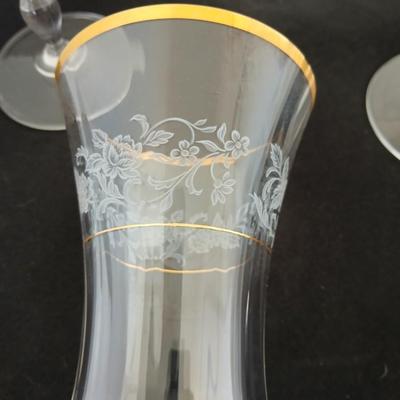 Mikasa “Antique Lace” Crystal Wine Glasses with Gold Rim – Set of 4