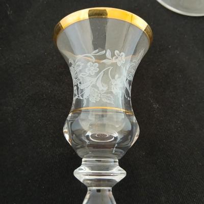 Mikasa “Antique Lace” Etched Crystal Cordial Glasses with Gold Rim – Set of 2