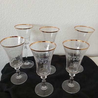 Mikasa “Antique Lace” Etched Crystal Wine Glasses with Gold Rim – MIXED Set of 6