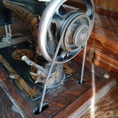 Antique Franklin Treadle Sewing Machine in Oak Cabinet – Ornate Cast Iron Base