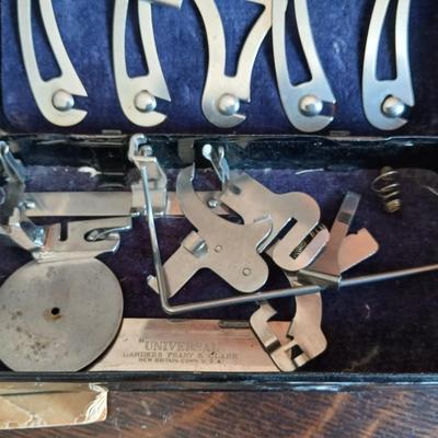 Antique Franklin Treadle Sewing Machine in Oak Cabinet – Ornate Cast Iron Base