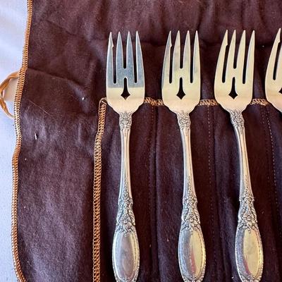 8 TOWLE STERLING SILVER FORKS "OLD MIRROR" PATTERN