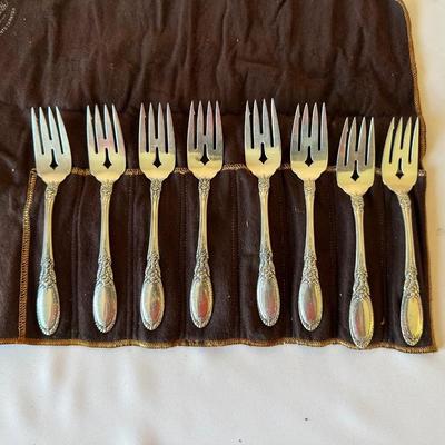 8 TOWLE STERLING SILVER FORKS "OLD MIRROR" PATTERN
